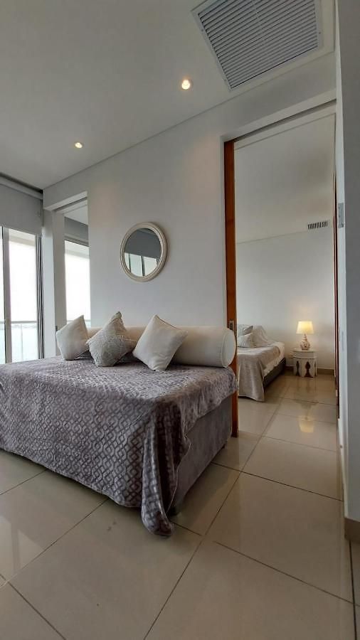 Apartamento En Lujoso Edificio H2 Plaza Bocagrande Cartagena