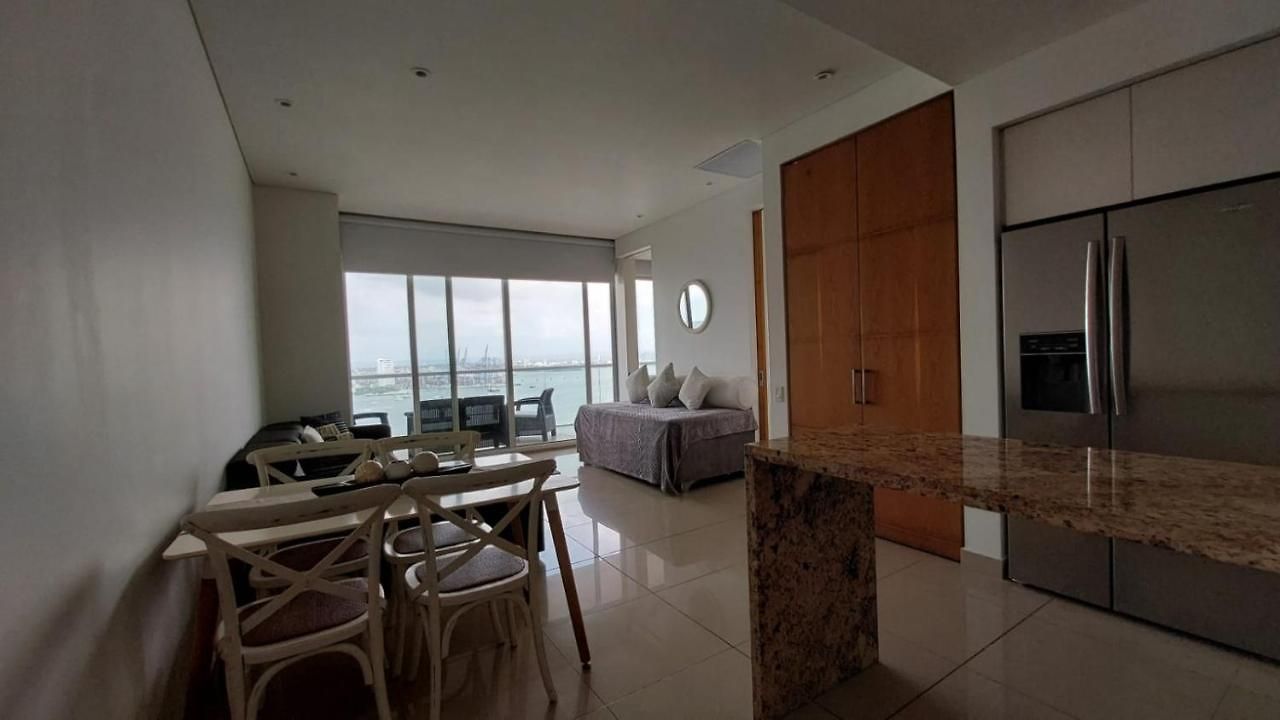 En Lujoso Edificio H2 Plaza Bocagrande Apartamento Cartagena