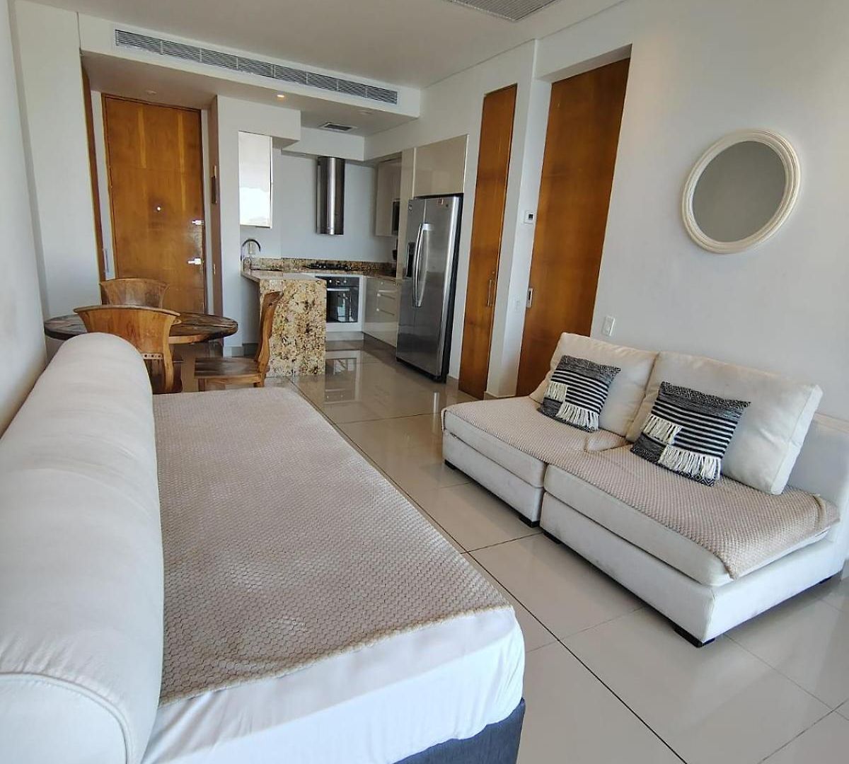 En Lujoso Edificio H2 Plaza Bocagrande Apartamento