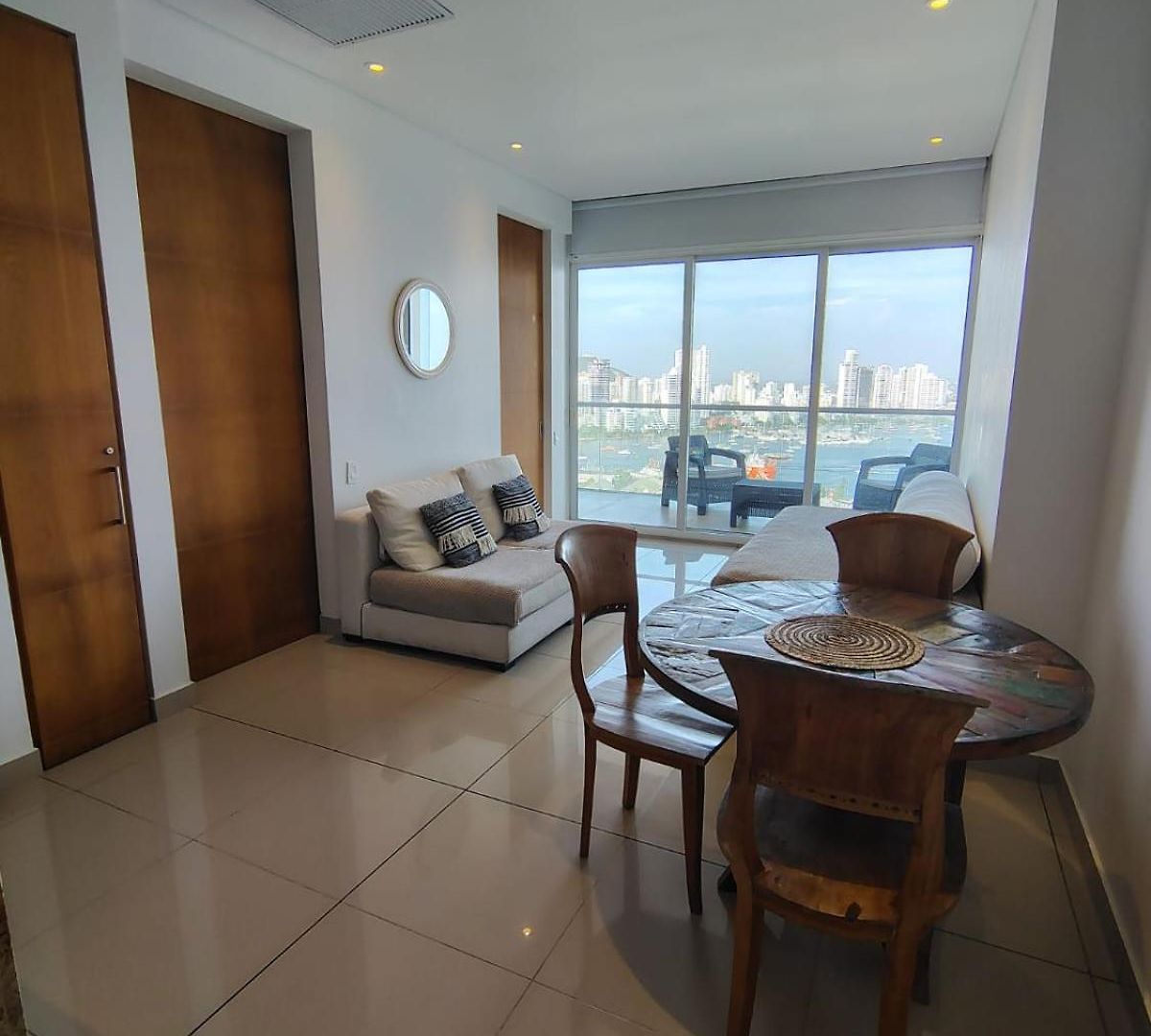 Apartamento En Lujoso Edificio H2 Plaza Bocagrande