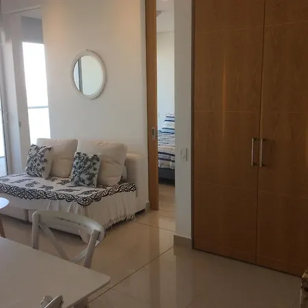 En Lujoso Edificio H2 Plaza Bocagrande Apartamento