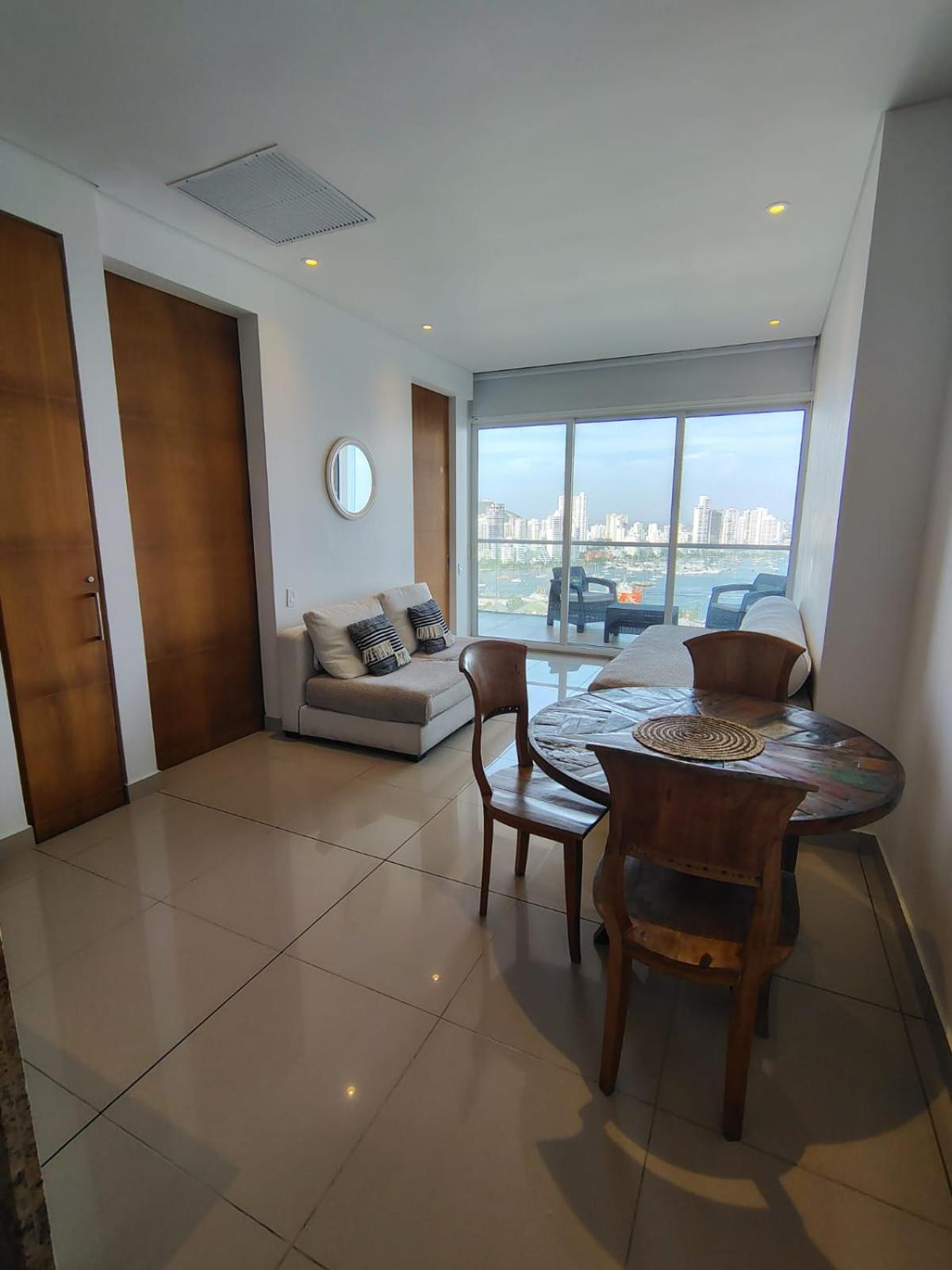Apartment En Lujoso Edificio H2 Plaza Bocagrande